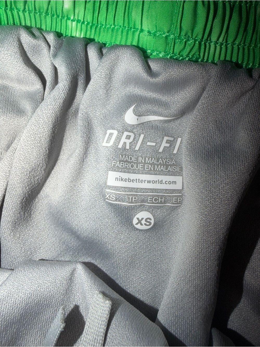 Nike Green and coral Athletic Running Shorts - Picture 6 of 8